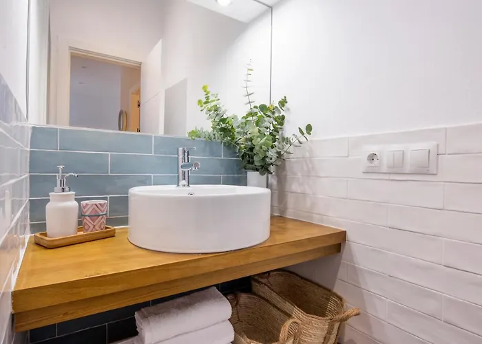 Centro Blue Window Кадис