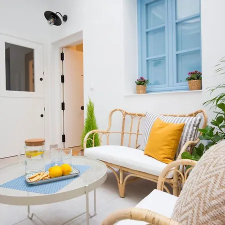 Apartman Centro Blue Window