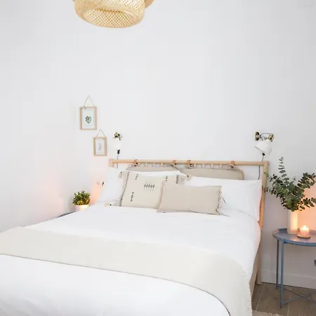 Apartman Centro Blue Window